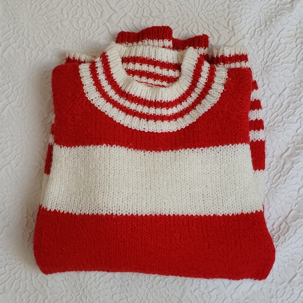 Vintage, Her's a Hug Red & White Stripe "Candy Cane" Christmas Sweater Size M - Picture 9 of 16